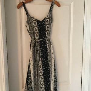 NWT Motherhood Maternity dress.